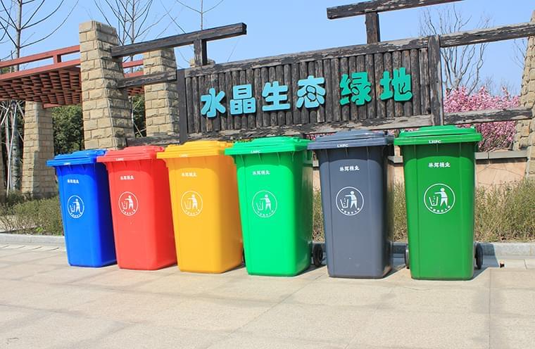 助力鄉(xiāng)村振興戰(zhàn)略，林輝環(huán)衛(wèi)垃圾桶從不缺席
